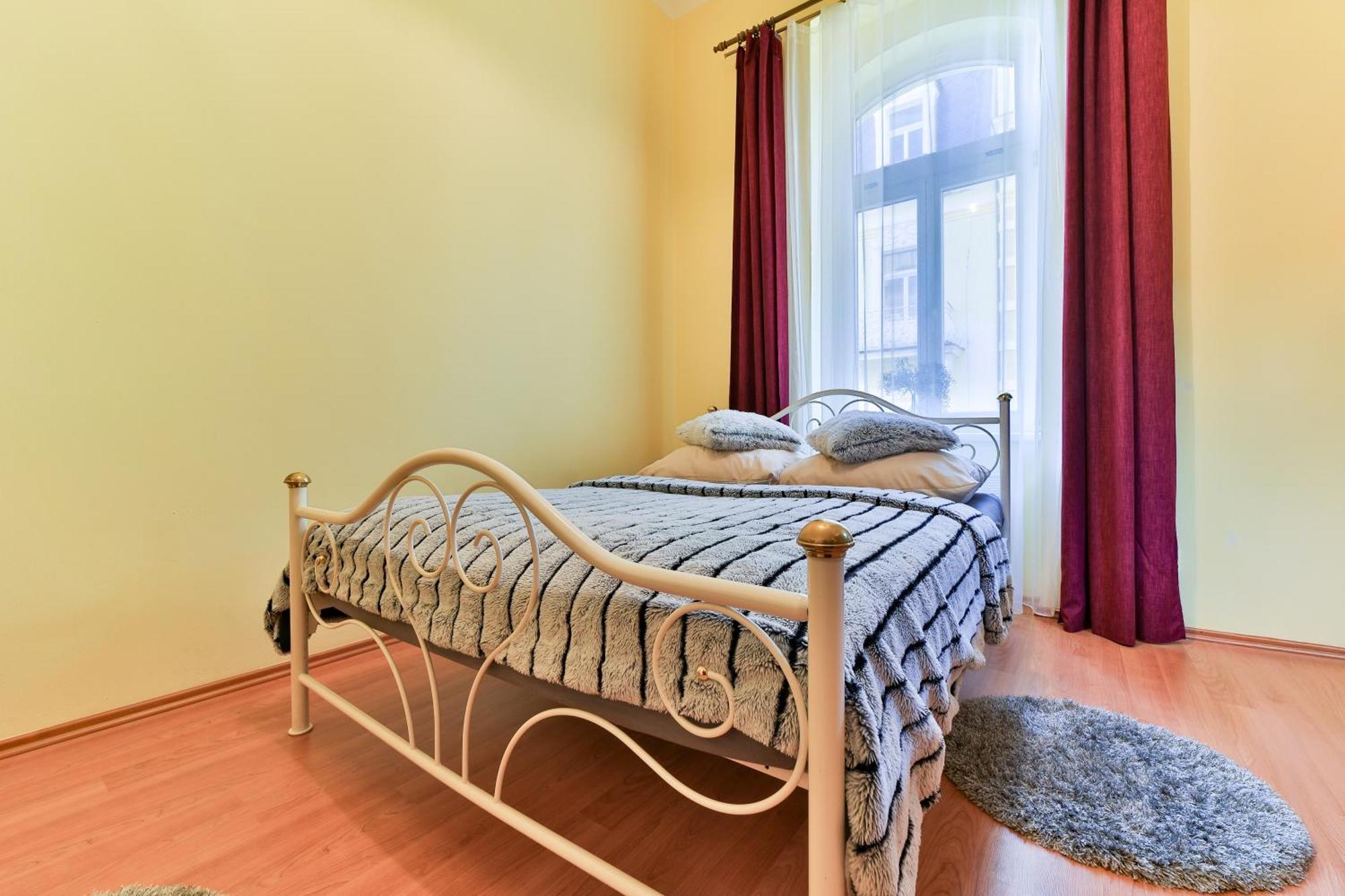 Anzio Apartments Marianske Lazne Bagian luar foto